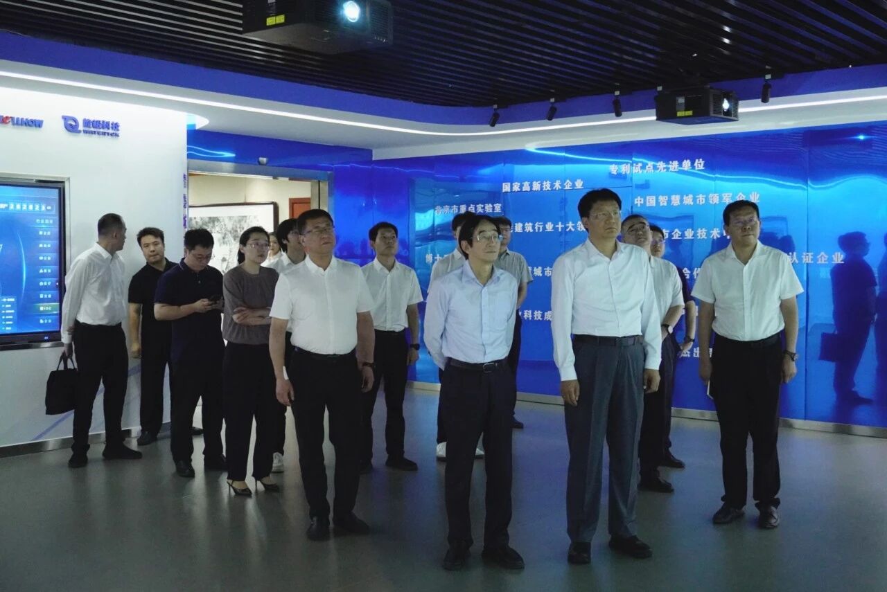 南昌市委副书记、市长高世文调研DB真人旗舰—以AI赋能韧性城市建设情况